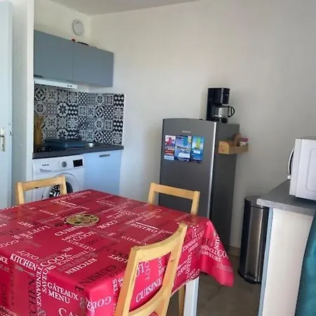 T2 Pour 4 Personnes Avec Piscine 4euro213 With Swimming Pool Apartment *