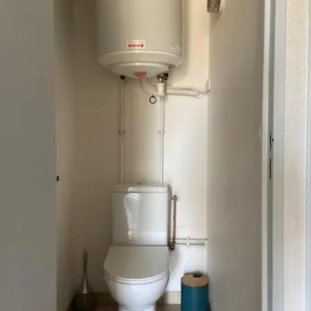 Apartment T2 Pour 4 Personnes Avec Piscine 4euro213 With Swimming Pool Canet-en-Roussillon