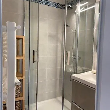 Apartment T2 Pour 4 Personnes Avec Piscine 4euro213 With Swimming Pool *