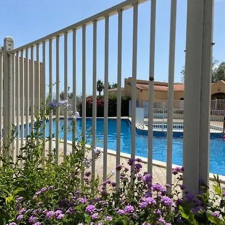 T2 Pour 4 Personnes Avec Piscine 4euro213 With Swimming Pool Apartment Canet-en-Roussillon