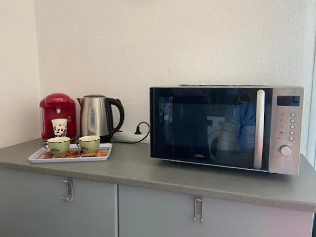 T2 Pour 4 Personnes Avec Piscine 4euro213 With Swimming Pool Canet-en-Roussillon